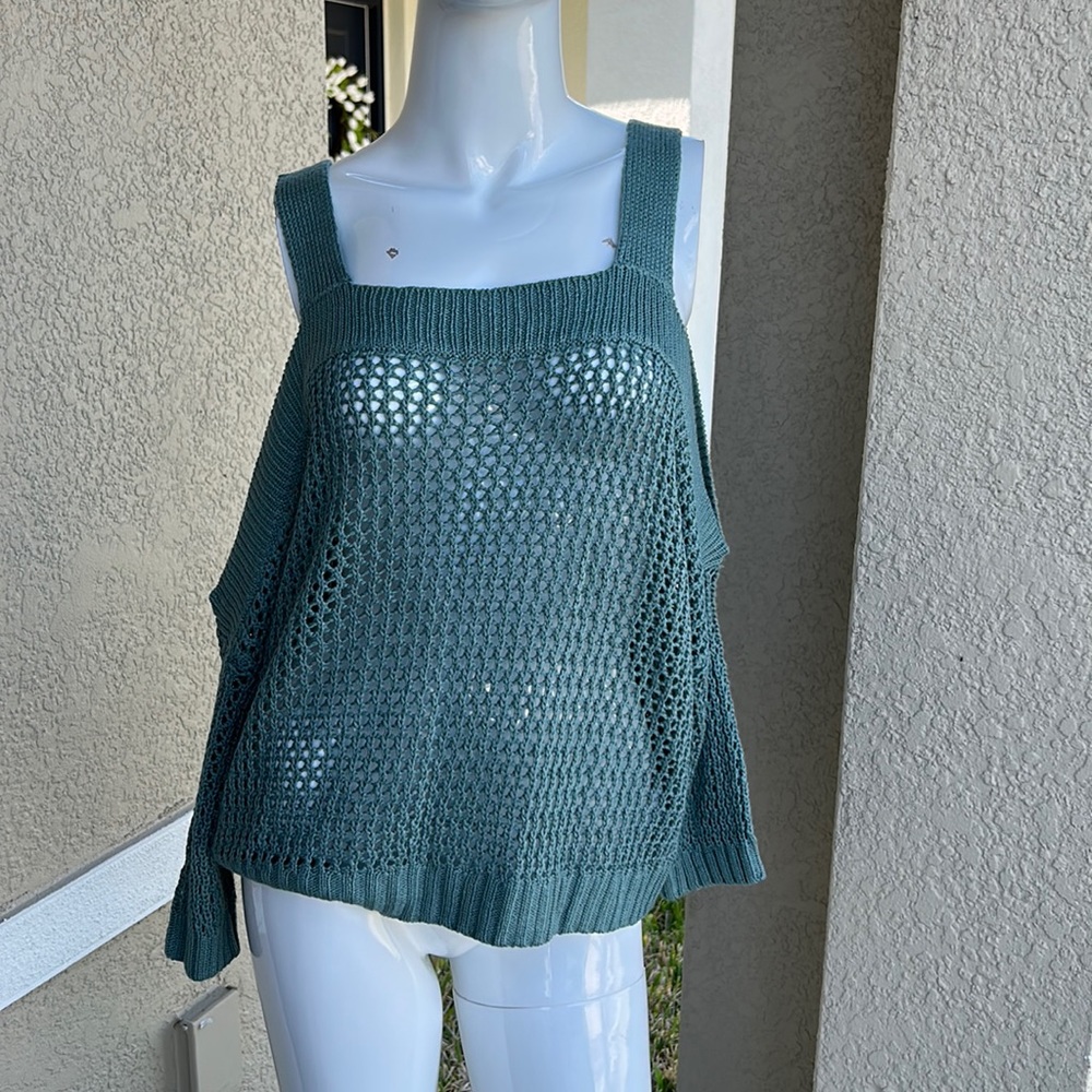 ROMEO & JULIET COUTURE KNIT SWEATER SHIRT TOP SIZE M MSRP $130.00 NWT